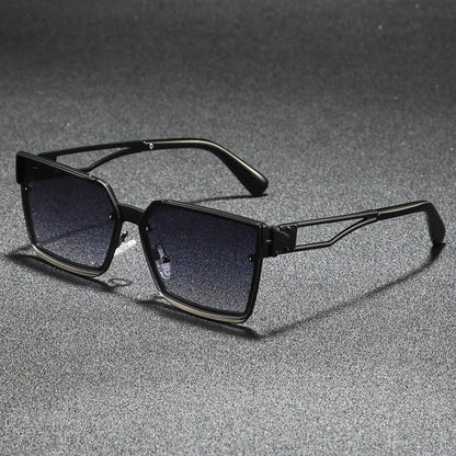 Classic everyday polarised sunglasses for men | Viridian -5