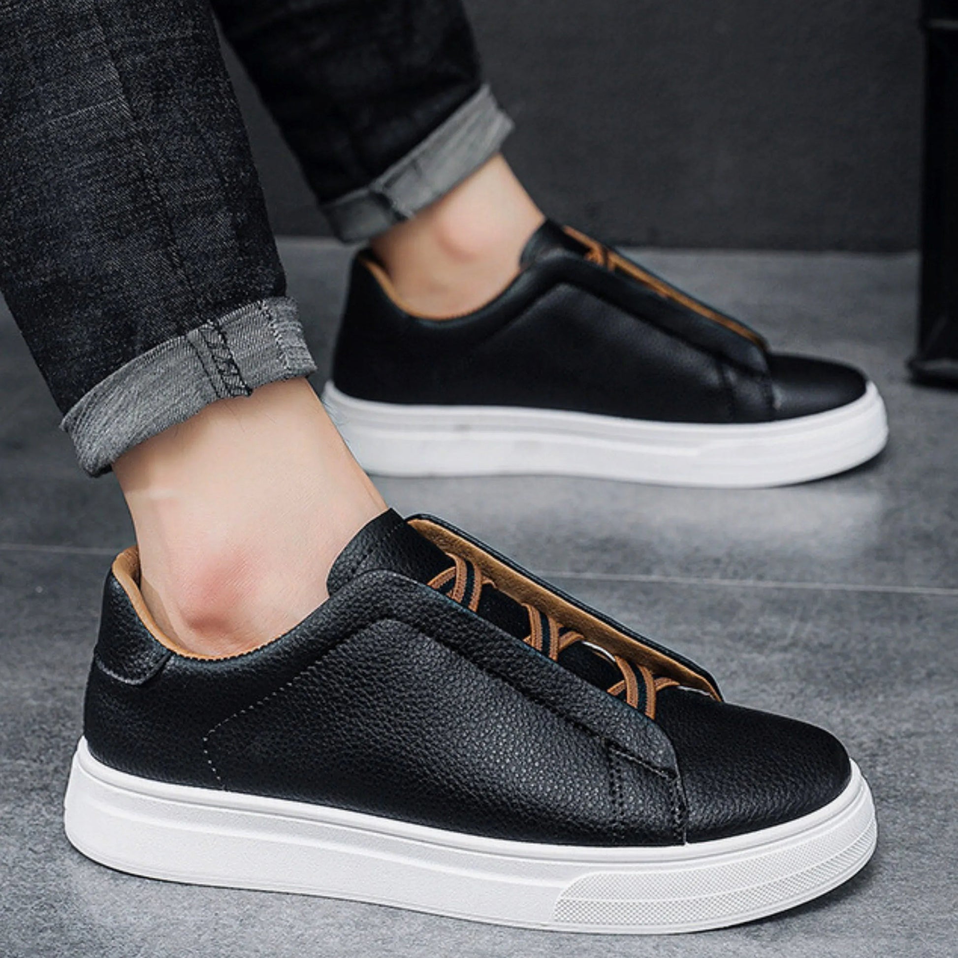 Comfortable lightweight casual trainers for men | Vera -7