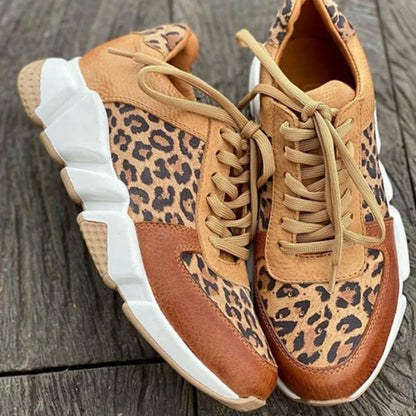Comfortable lightweight everyday trainers for women | Crissa -4