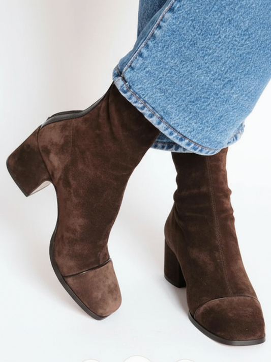 Classic rugged leather boots for women | Aria -1