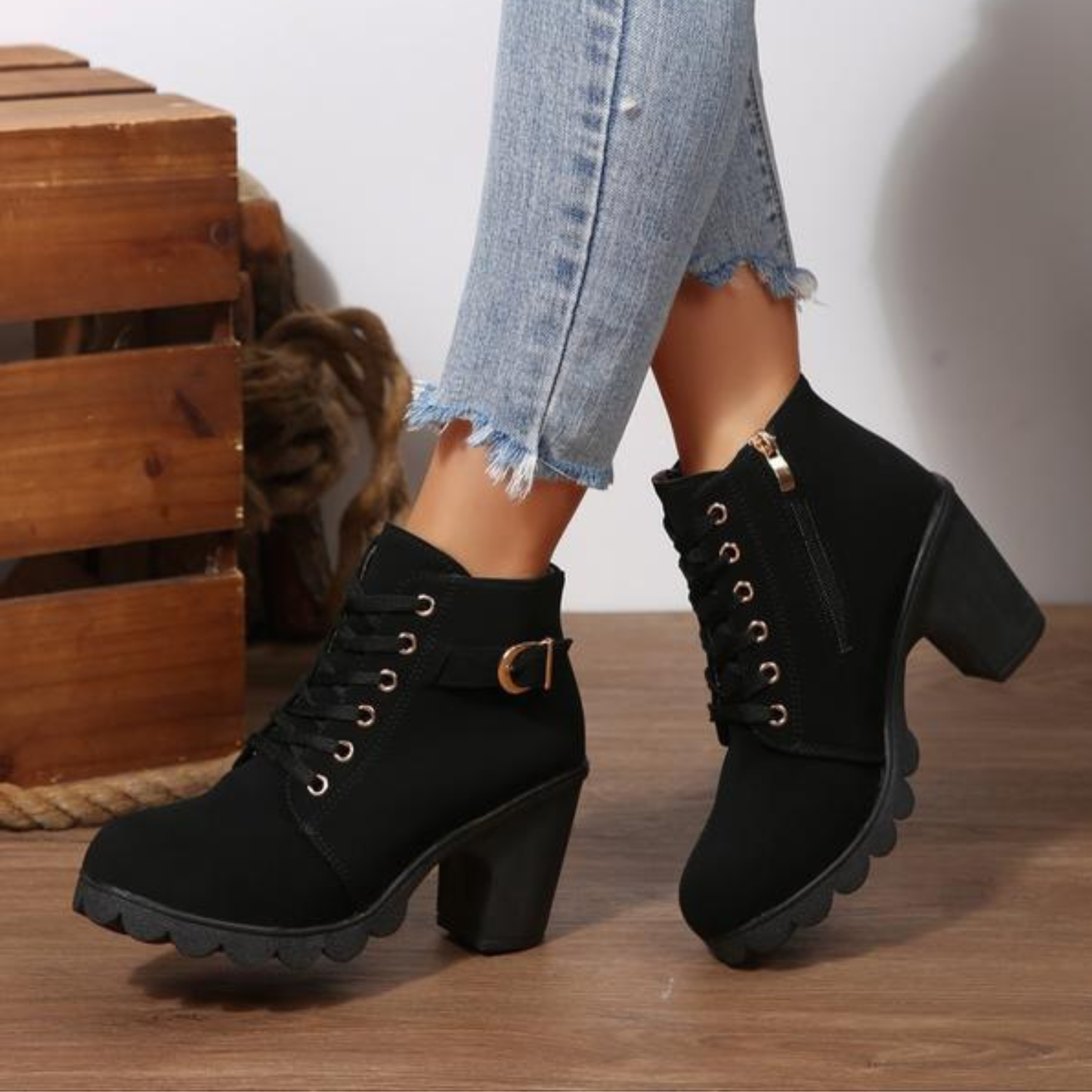 Classic rugged everyday boots for women | Katni -1