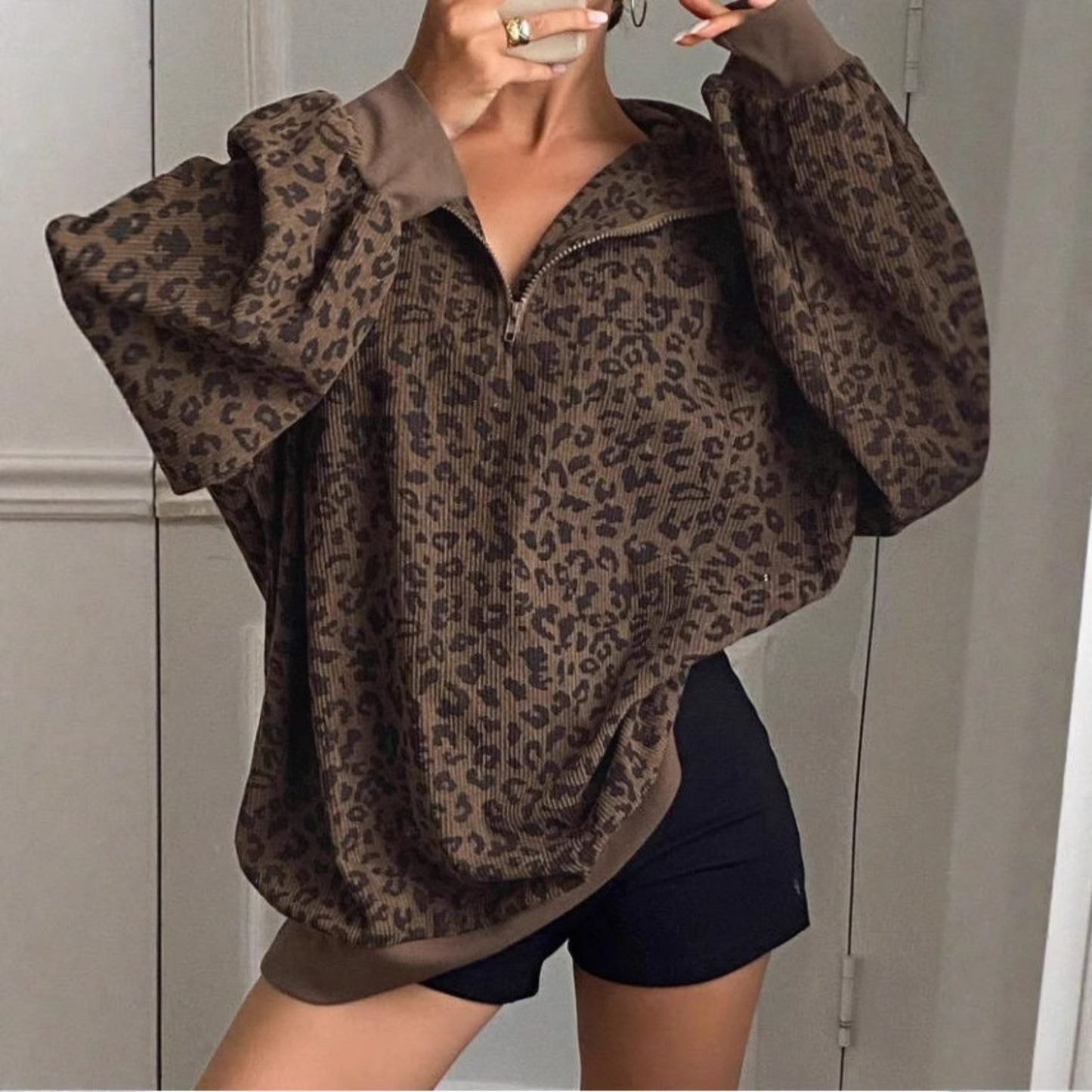 Soft essential relaxed t-shirt for women | Mindi -3