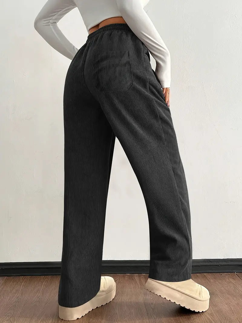 Everyday tailored relaxed trousers for women | Selene -12