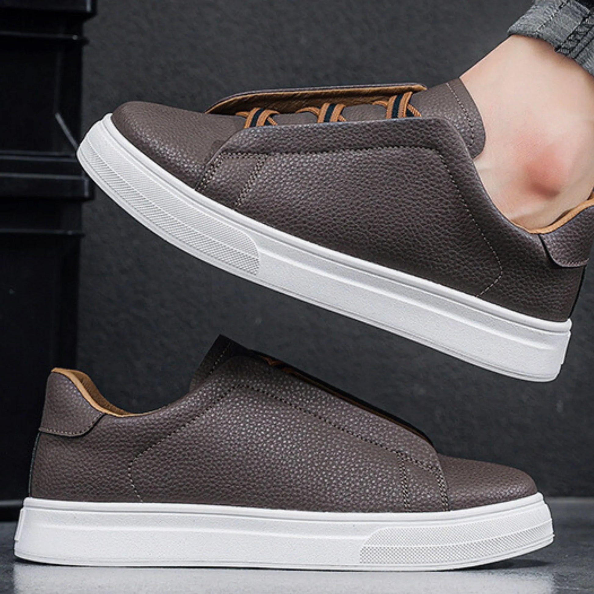 Comfortable lightweight casual trainers for men | Vera -1