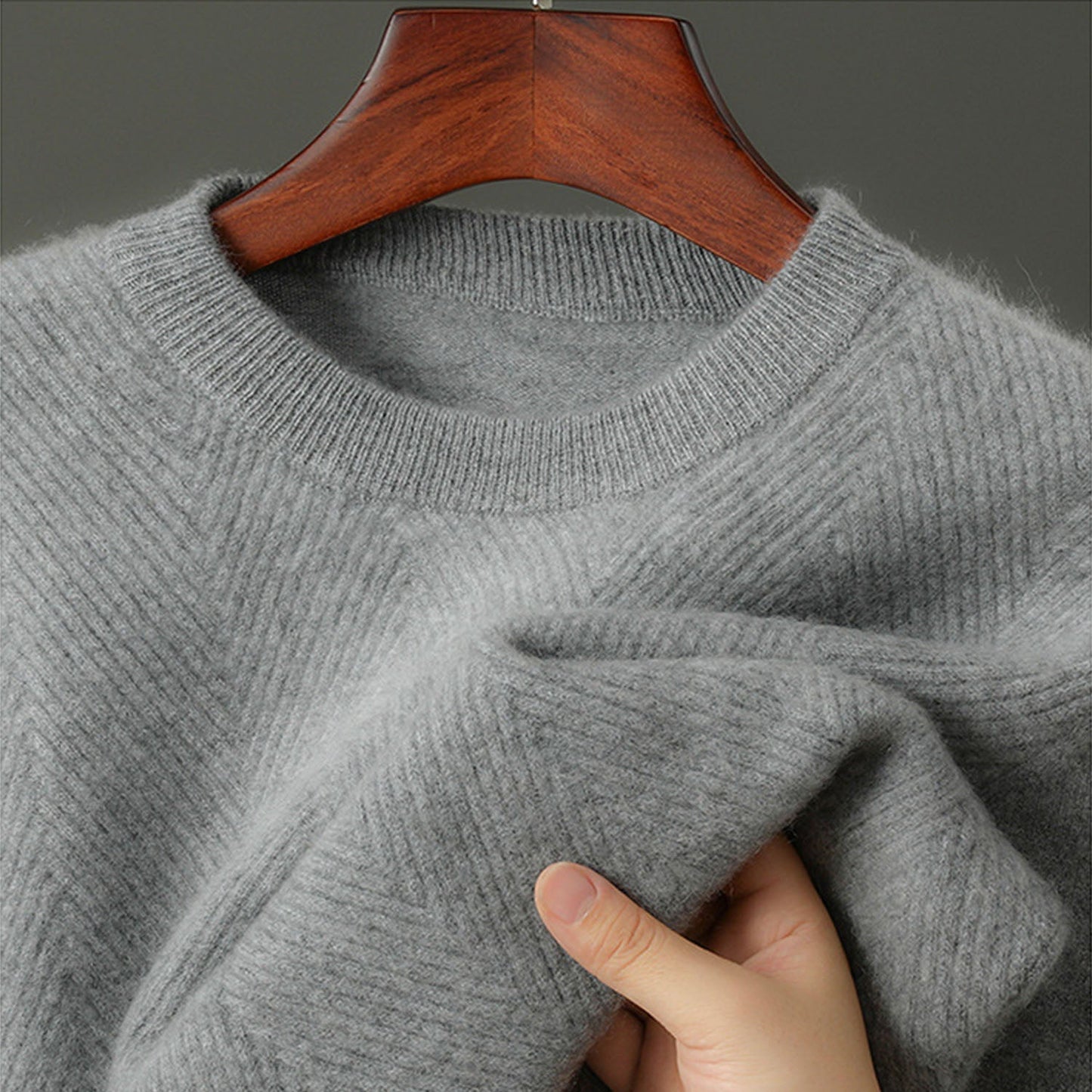 Classic cosy knit jumper for men | Rowley -4