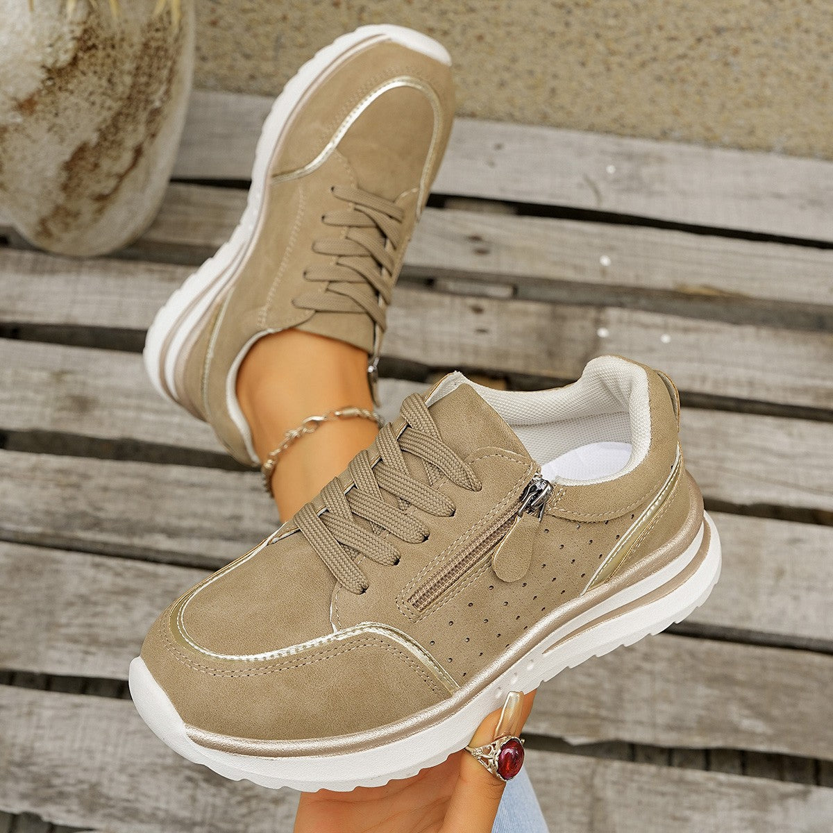 Classic comfortable lightweight trainers for women | Averdon -4