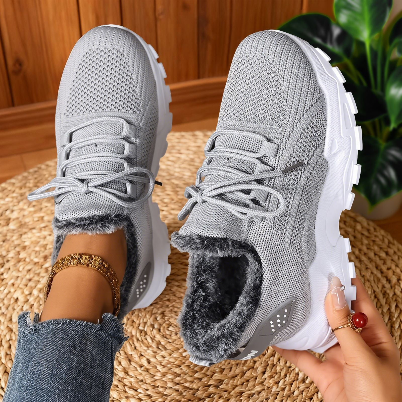 Classic lightweight casual trainers for women | BRYDEE -4