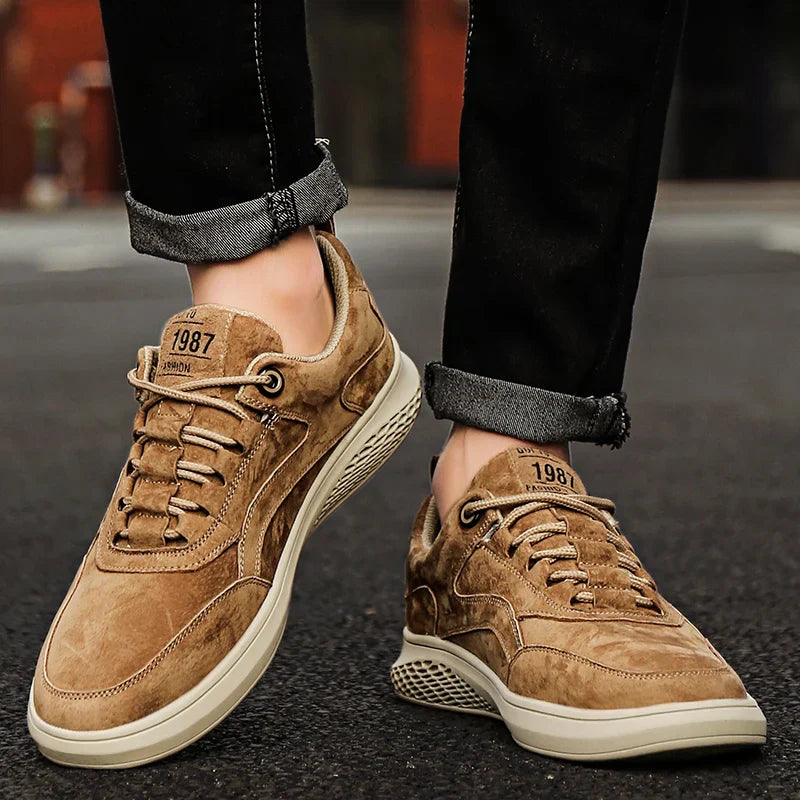 Comfortable lightweight everyday trainers for men | Colton Grand -7