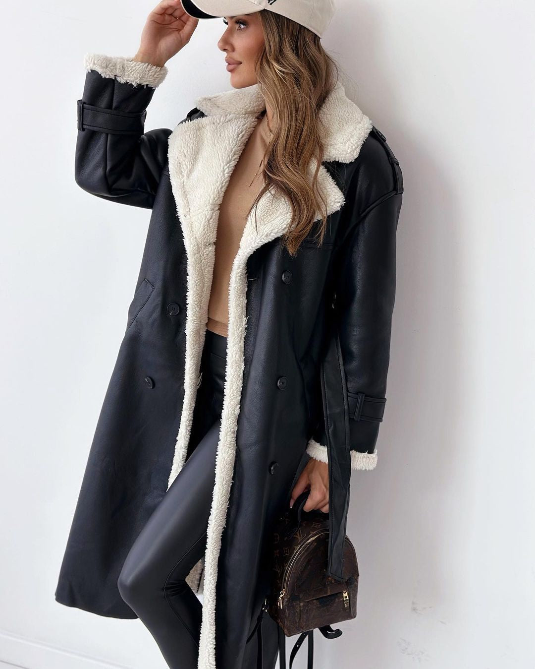 Warm tailored insulated coat for women | Monroe -3