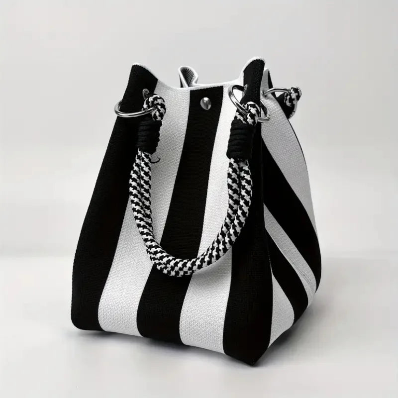 Elegant chic everyday handbag for women | Corvina -4