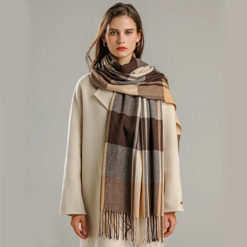 Classic refined everyday accessory for women | Aurielle -2