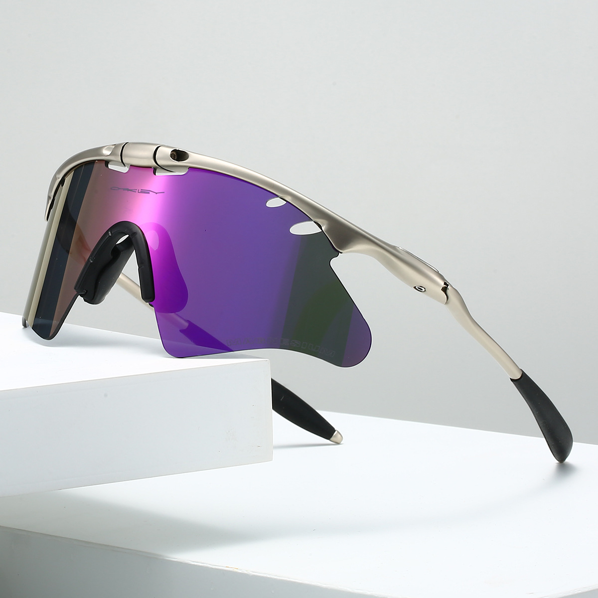 Classic lightweight UV400 sunglasses for men | SolarMatrix -5