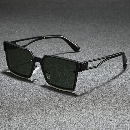 Classic everyday polarised sunglasses for men | Viridian -3