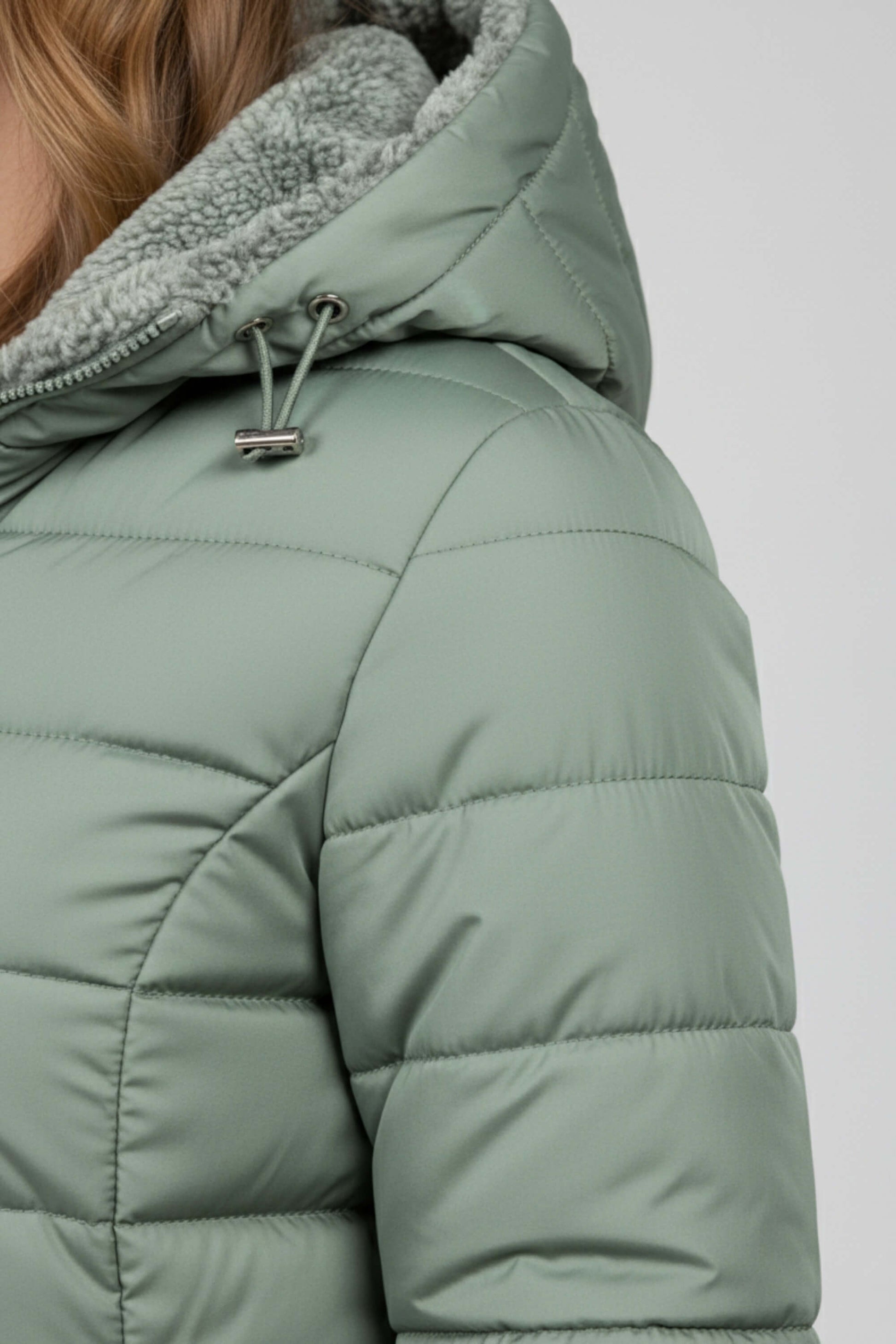 Warm lightweight quilted puffer jacket for women | Caurelle -8