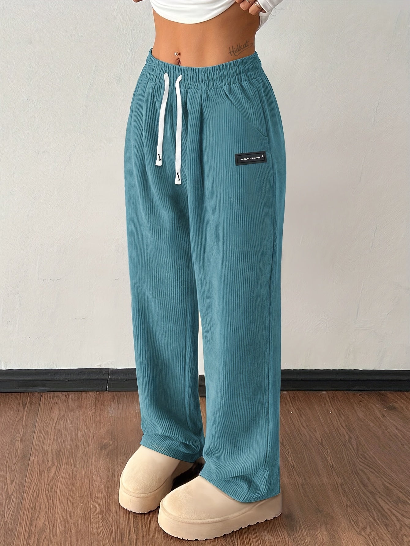Everyday tailored relaxed trousers for women | Selene -2