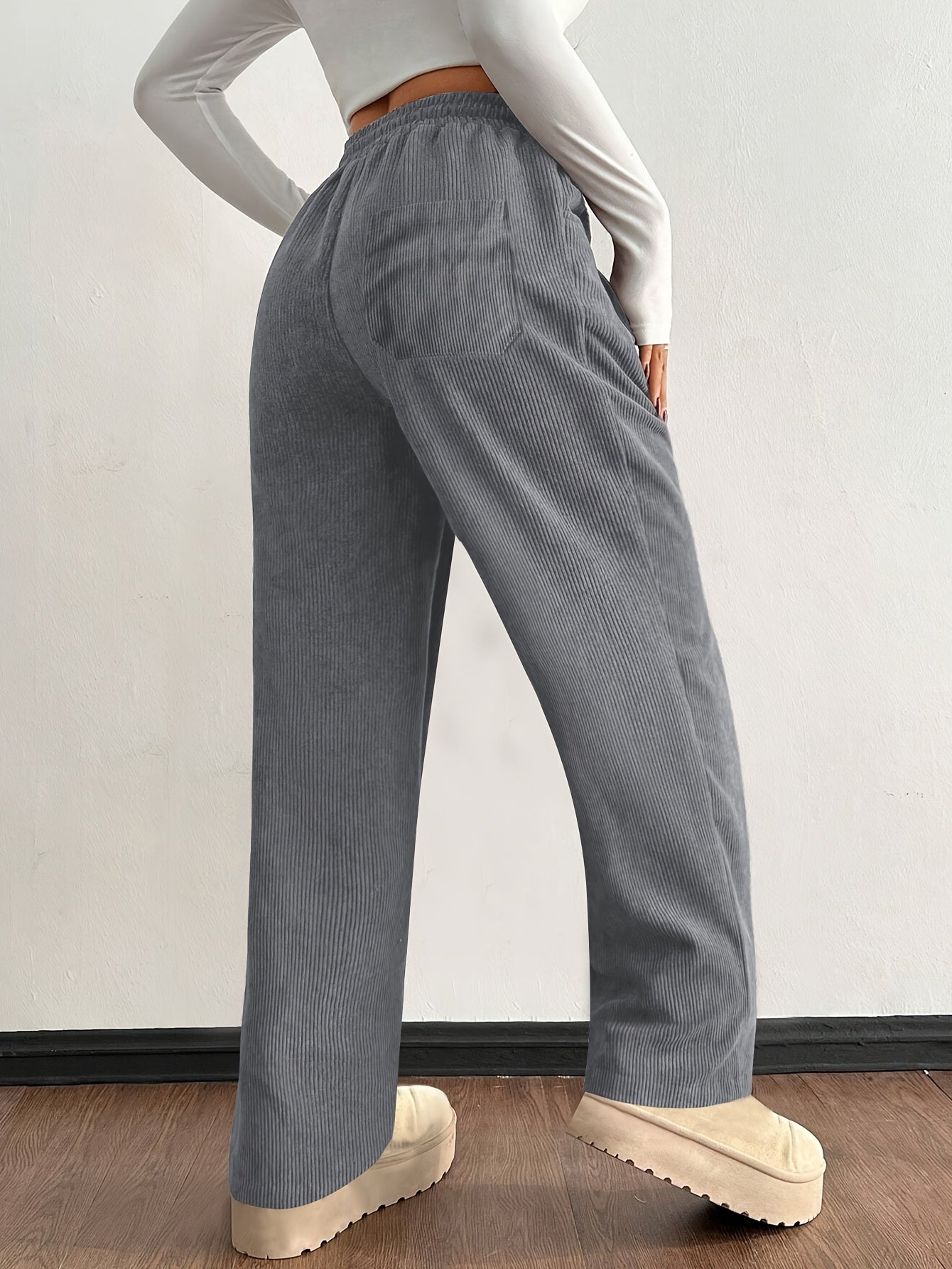 Everyday tailored relaxed trousers for women | Selene -14