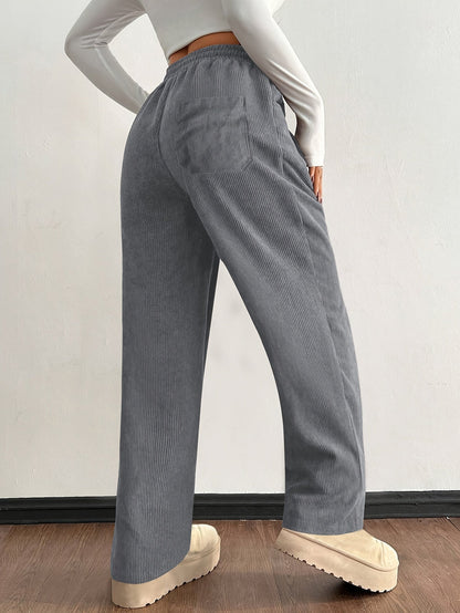 Everyday tailored relaxed trousers for women | Selene -14