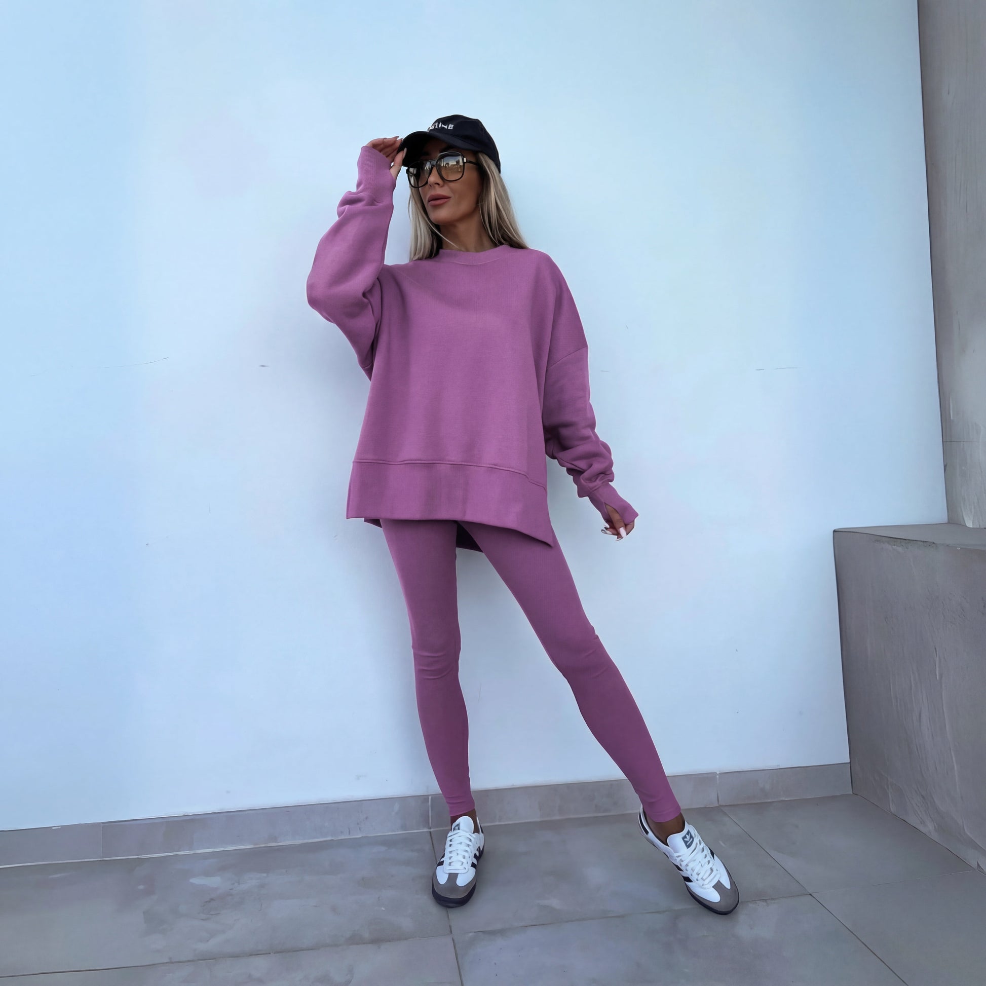 Classic tailored relaxed trousers for women | Yachi -3